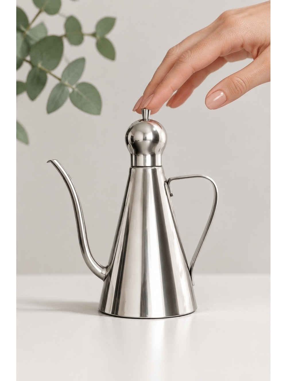 CHEFS 16 Ounce Stainless Steel Oils Dispenser Pourer 8x4in.